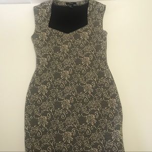 Forever 21 women’s dress size M fit
